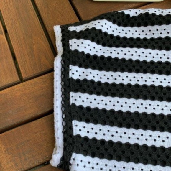 Zenergy By Chicos Shrit Short Sleeve Size 1 - Picture 6 of 11